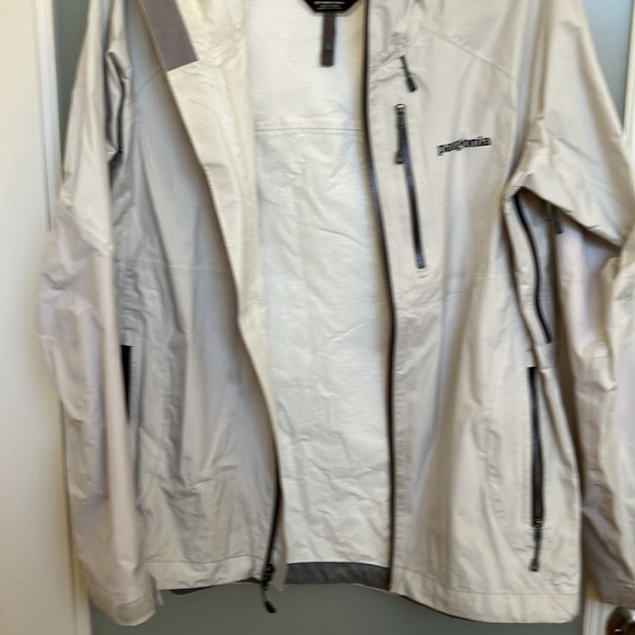 Pantagonia - Picture 5 of 7